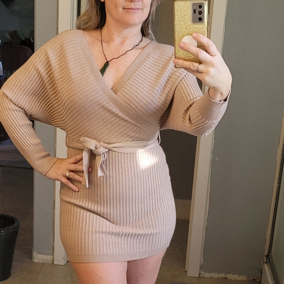 2 STUNNING SWEATER OFF SHOULDER RIBBED KNIT MINI DRESSES - Picture 5 of 16